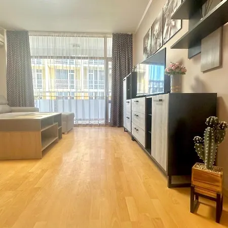 Bratanov Avenue Center * Sunny Beach