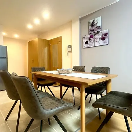 Bratanov Flower Street Apartment Sunny Beach